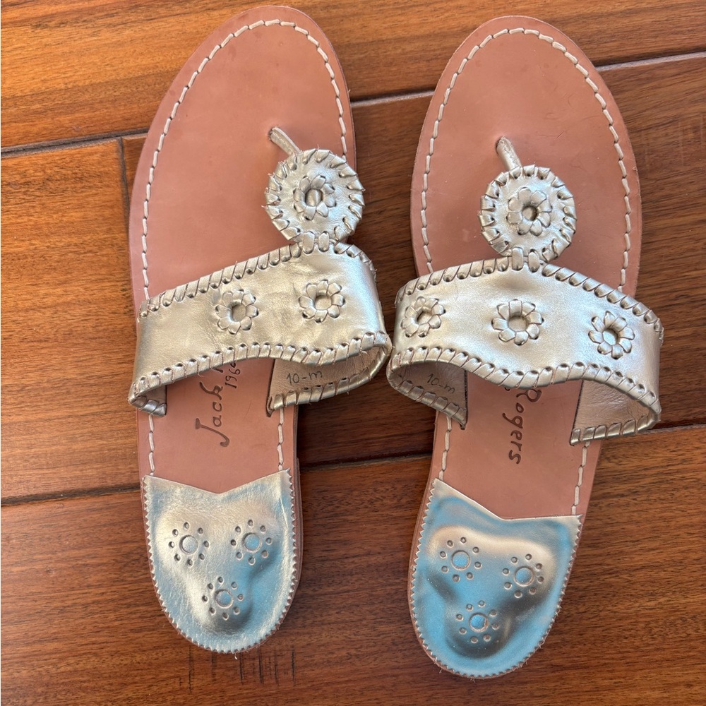 Jack Rogers sandals gold Size 10.5 NWT